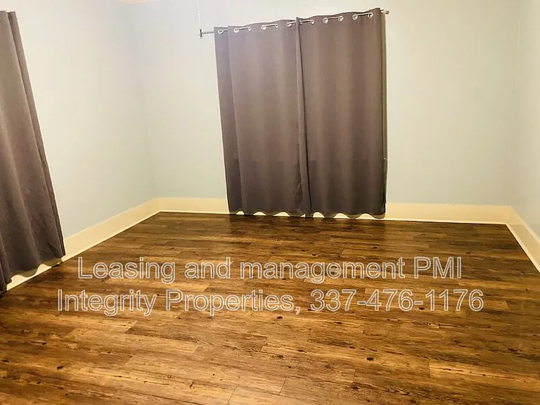 306 S Lee Ave — Photo 12