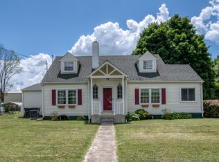 26 Duff Ln, Bristol, VA 24201