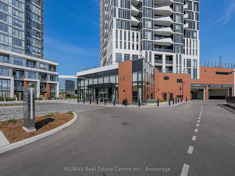 25 Wellington St S #3103 — Photo 2