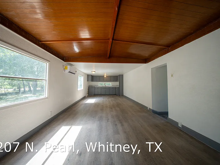 207 N Pearl St — Photo 18