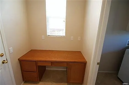 25118 Meridian Ct — Photo 10