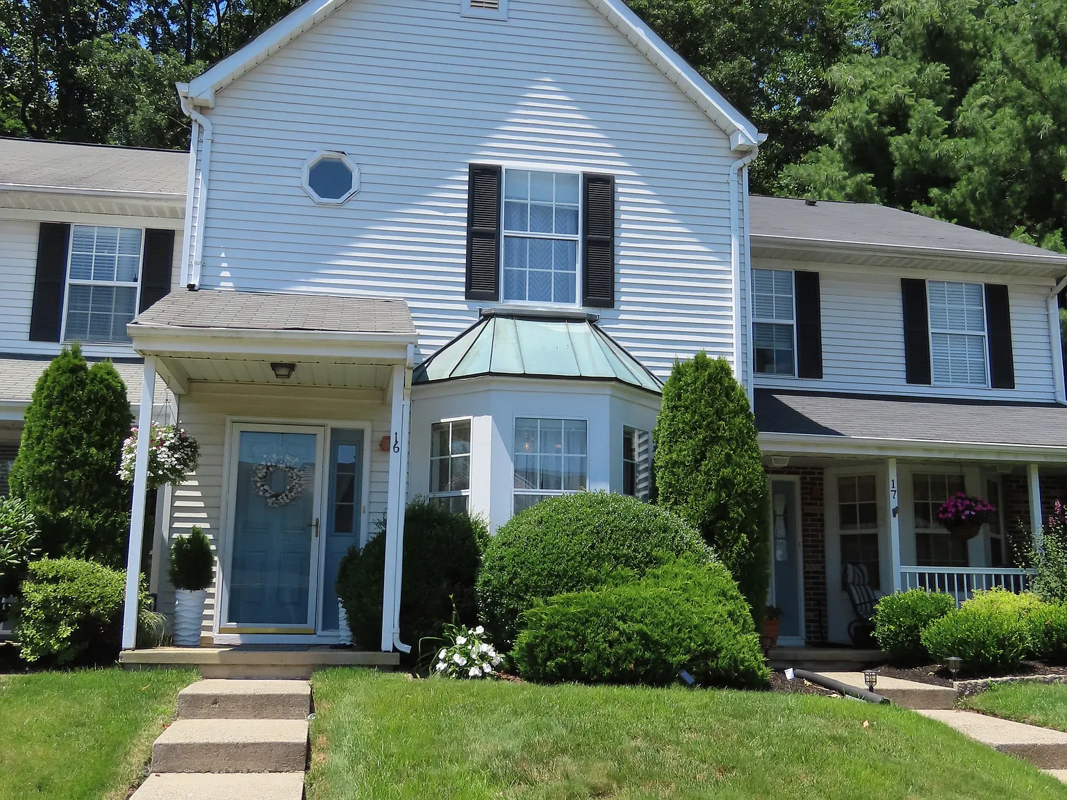 2 bed, 2.5 bath, 1392 sqft, $2,600 — Photo 1