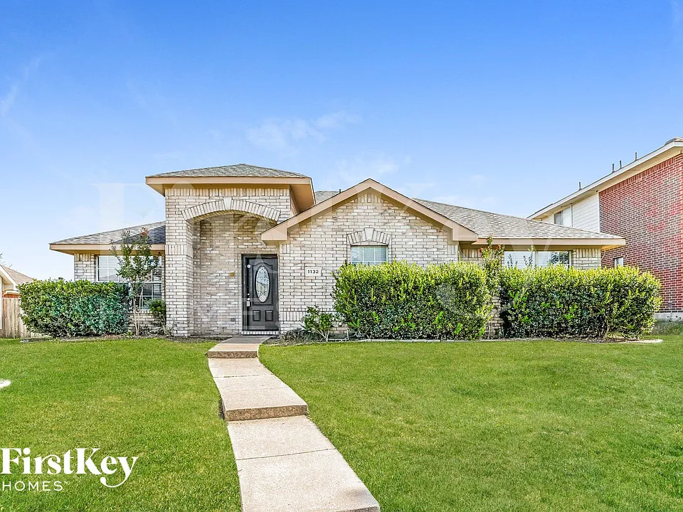 1132 Beechwood Ln