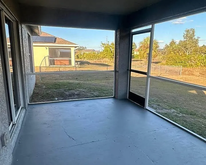 395 Palomar Ave — Photo 11