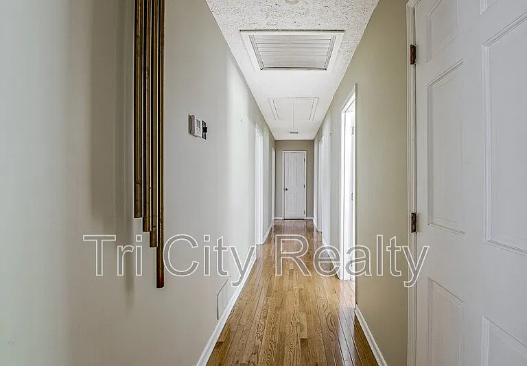 630 Hawthorne Pl — Photo 27