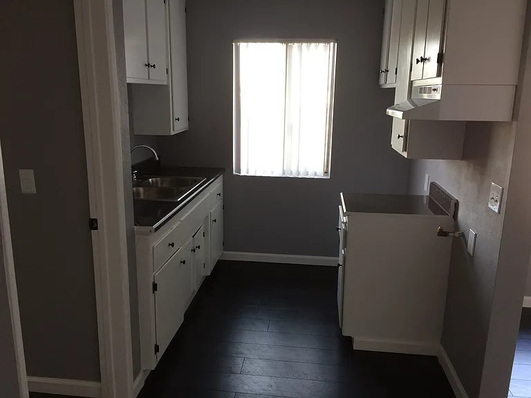RiverSoto Apartments LLC — Photo 4