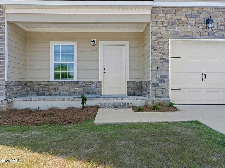 1208 Jessie Way — Photo 11