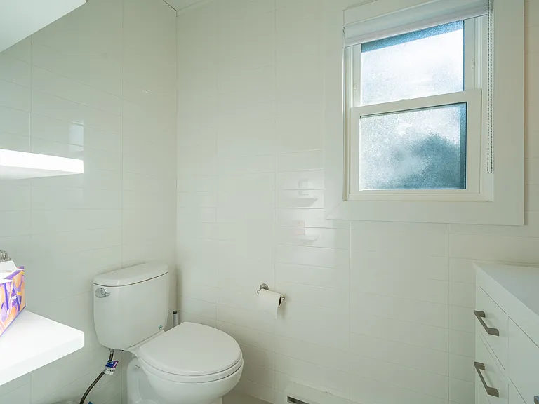349 Hollywood Ave — Photo 6