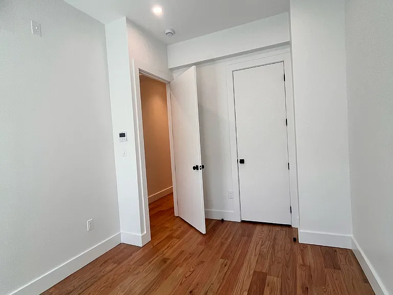 430 Sackett St #2 — Photo 3
