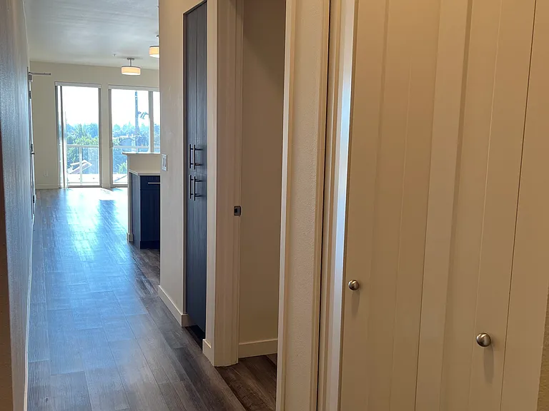 1736 NE 45th Ave #301 — Photo 17