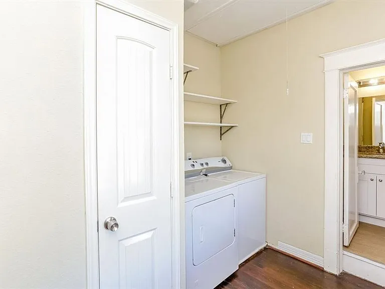 612 W Alabama St — Photo 24