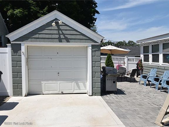 3rd image of 52 Towanda Dr