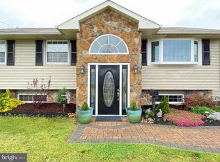 340 Anthony Dr, Bellmawr, NJ 08031