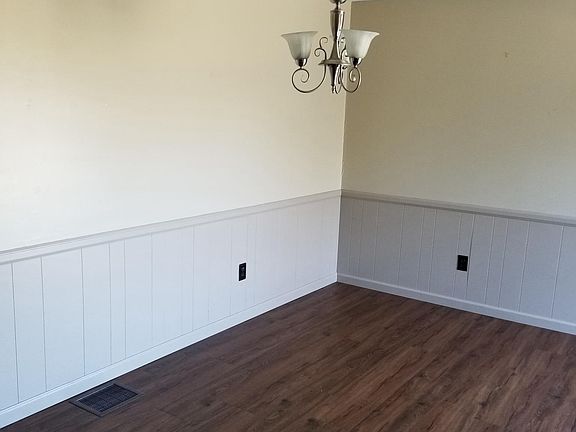 Large kitchen, dining area