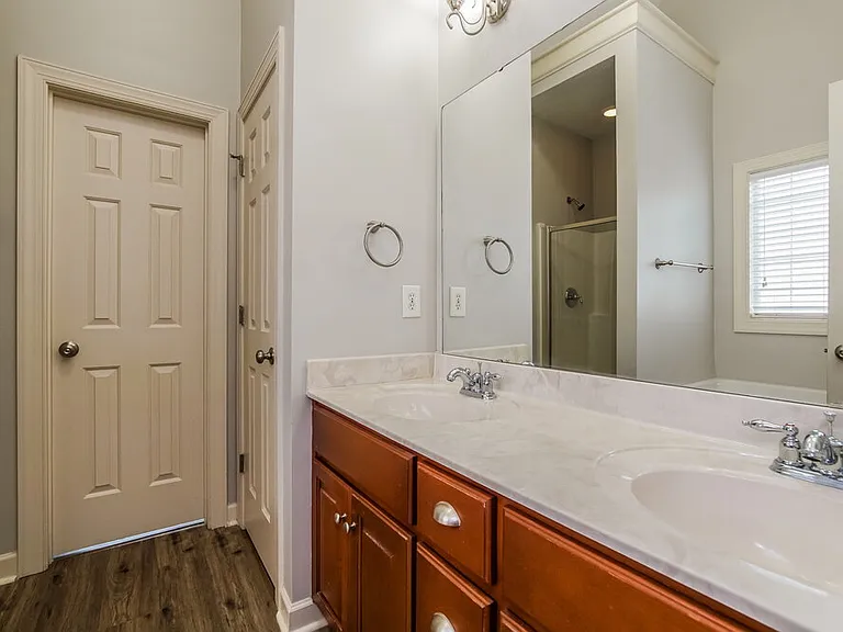 169 N Farm Dr — Photo 11