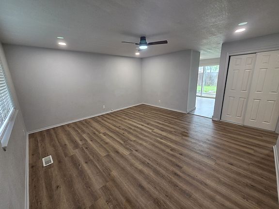 2nd image of 10431 W Ardyce Ct #10431