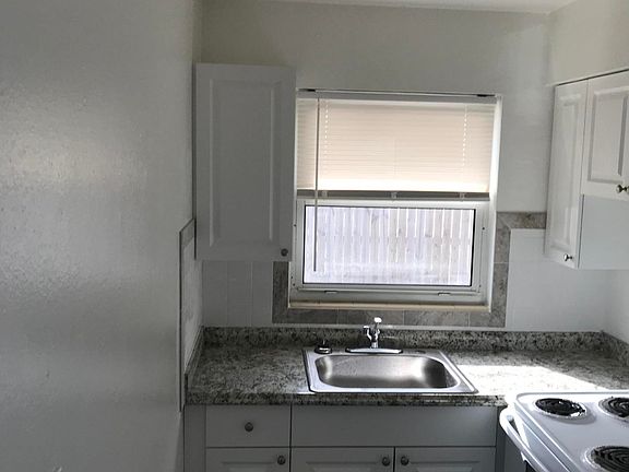 2nd image of 368 Jefferson Ave APT 13