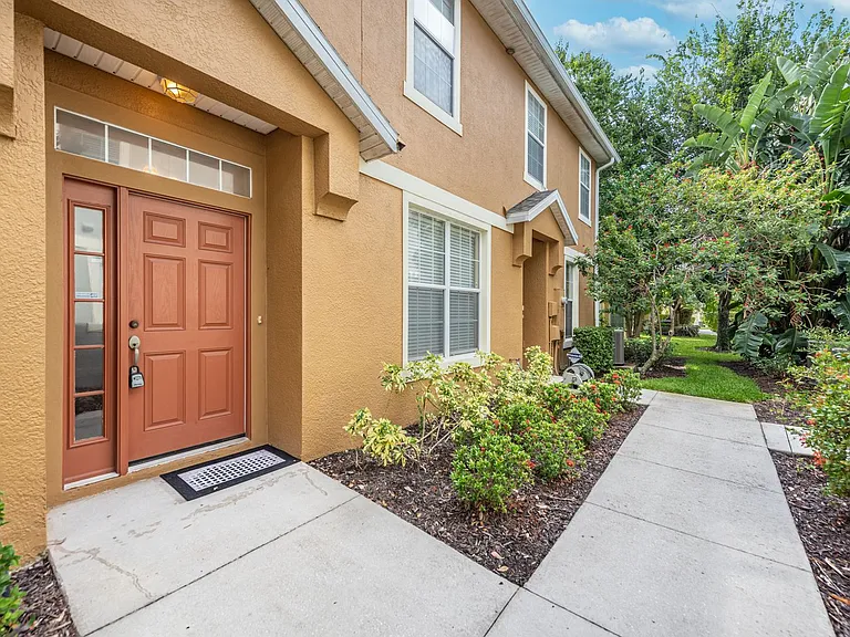 6750 Eagle Feather Dr — Photo 3