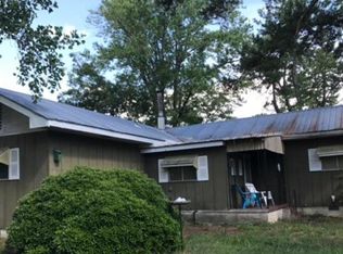 123 Hickory Ln, Cove, AR 71937