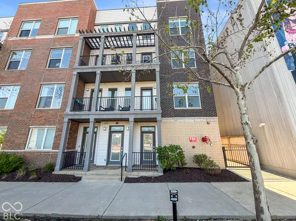 727 N Illinois St #208, Indianapolis, IN 46204