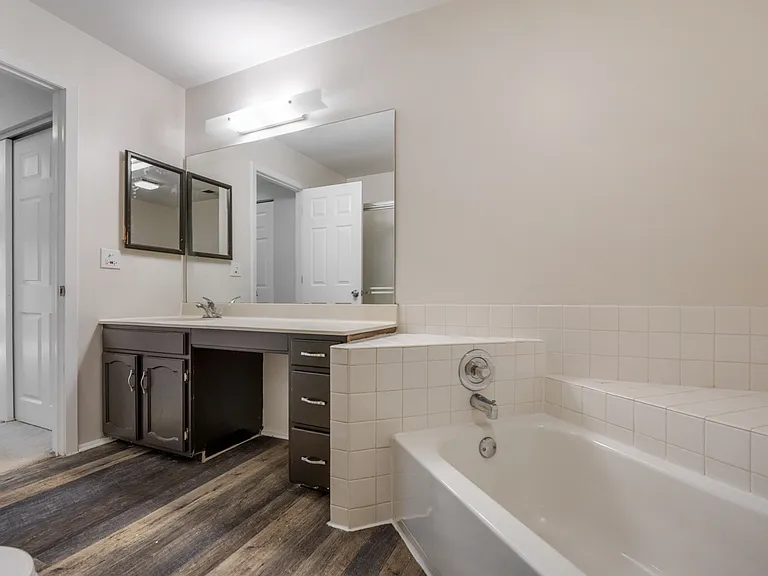 164 White Branch Ct — Photo 17