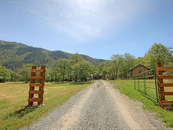 2nd image of 8150 Upper Applegate Rd