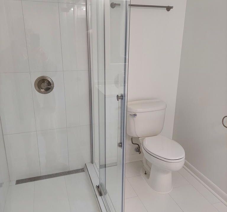 1st image of 4710 Rosedale Ave #1