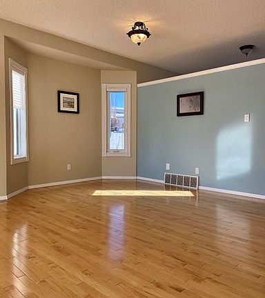 2nd image of 66 Courtenay Dr