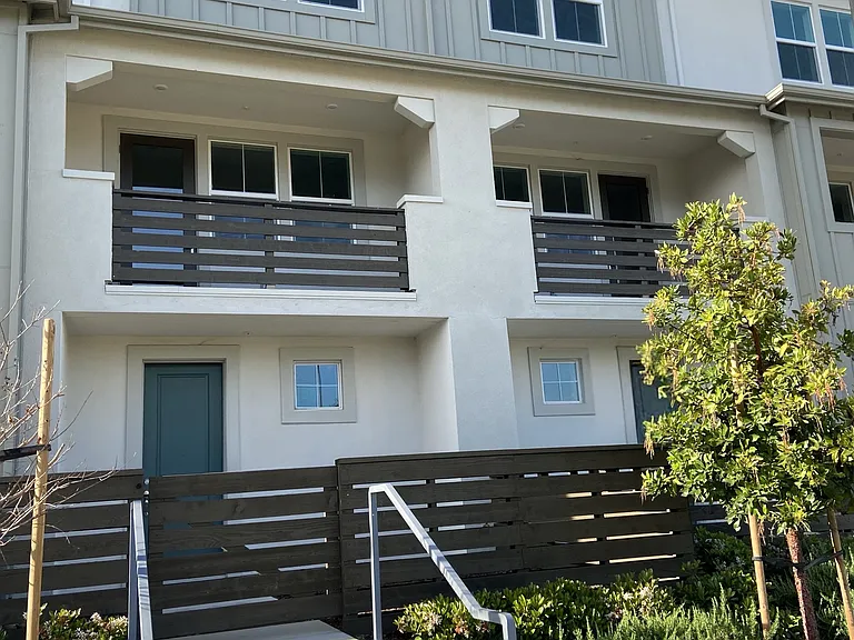 Norbridge Ave — Photo 1