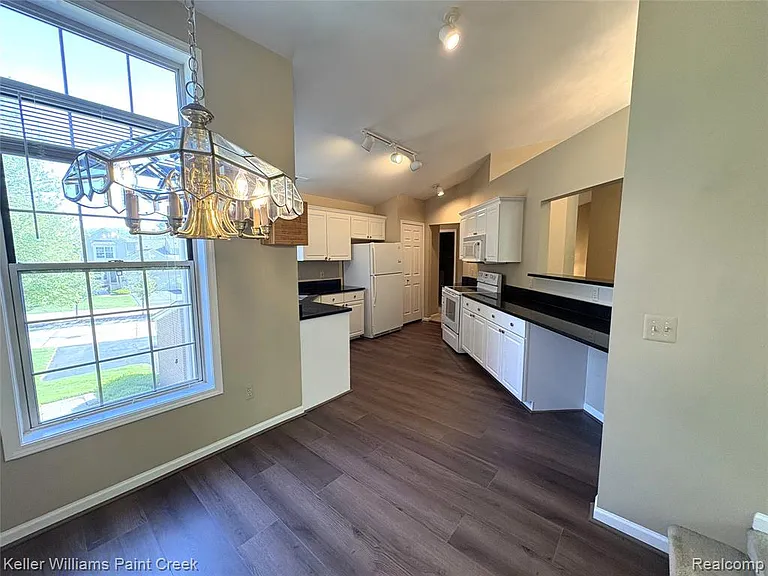 506 Newburne Pointe — Photo 13