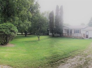 2276 Loree Rd, Applegate, MI 48401