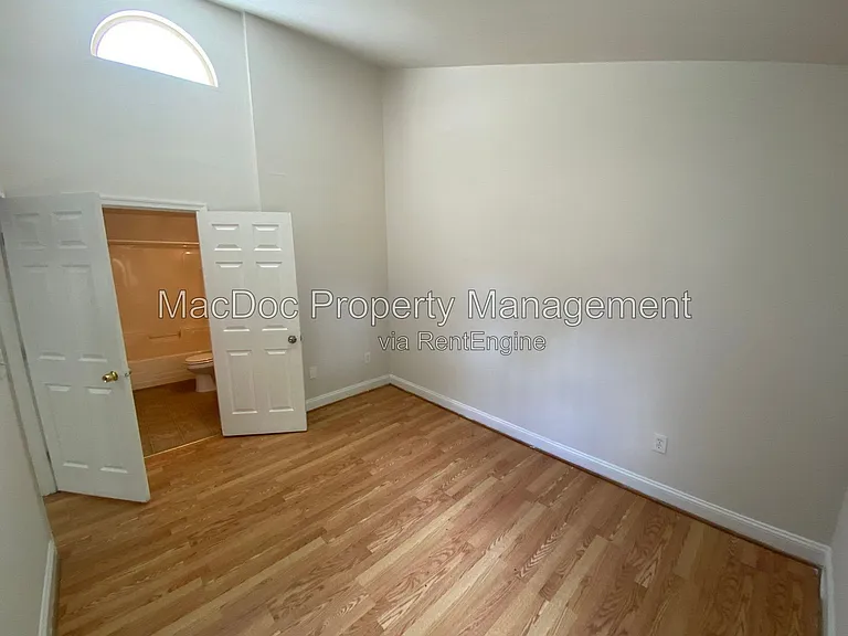 806 Weedon St #A — Photo 12