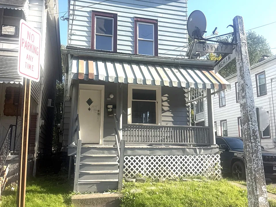264 Barney St #1