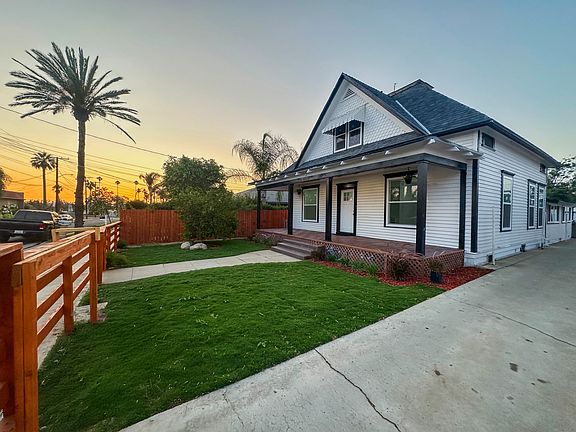 2nd image of 3039 Date St