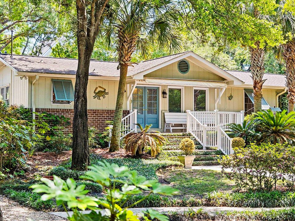 1st image of 268 Lakeshore Dr. #North Litchfield Beach