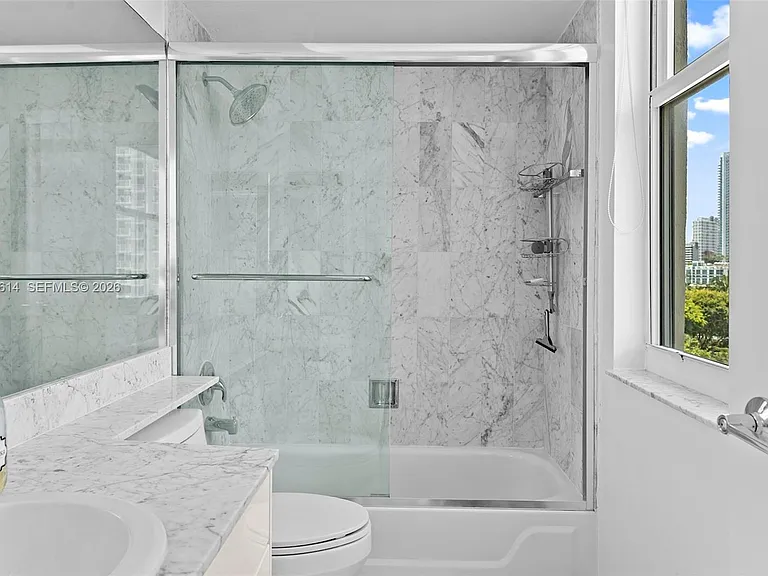 800 Claughton Island Dr #505 — Photo 32