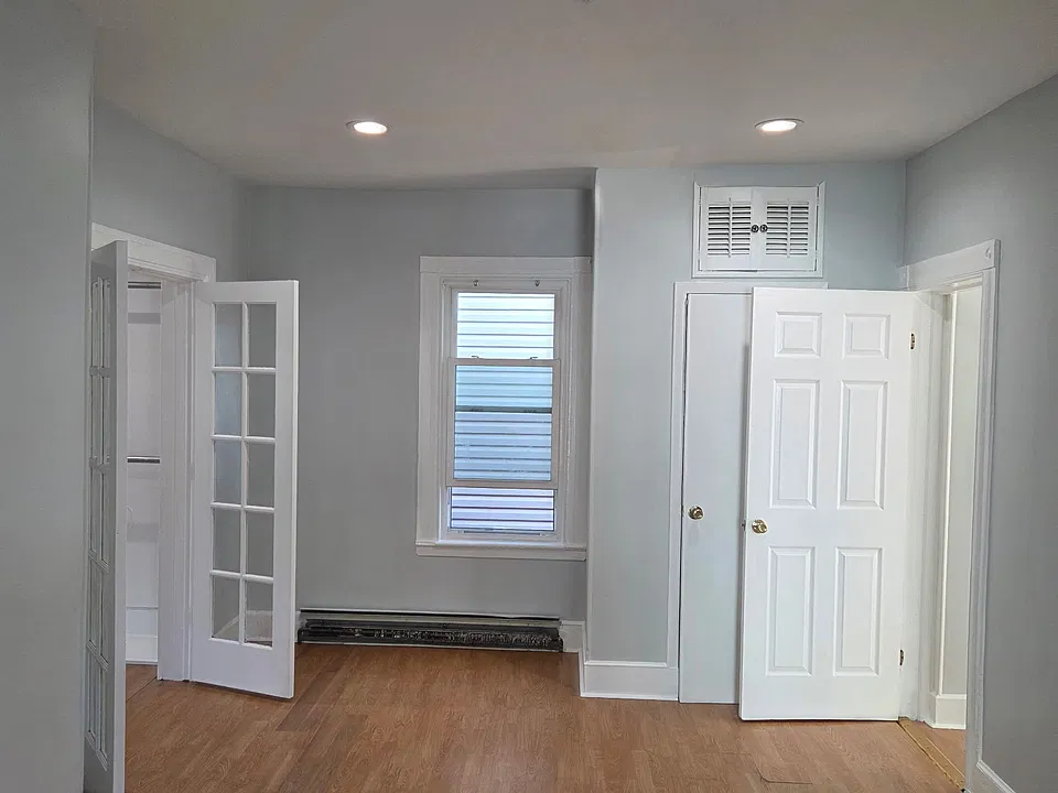 414 Mechanic St #1