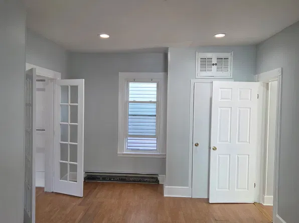 414 Mechanic St #1, Orange, NJ 07050