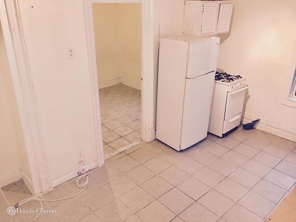 1st image of 2814 Crescent St APT 3B