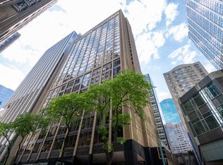 233 E Erie St APT 904, Chicago, IL 60611