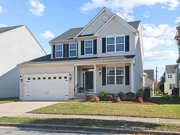 3rd image of 204 Coleman Dr