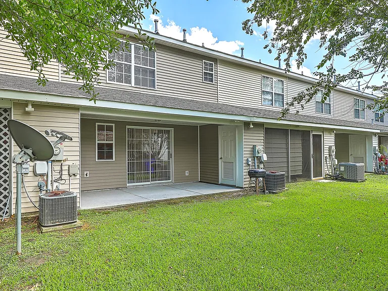 8074 Shadow Oak Dr — Photo 25
