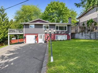 11564 141a St, Surrey, BC V3R3K5