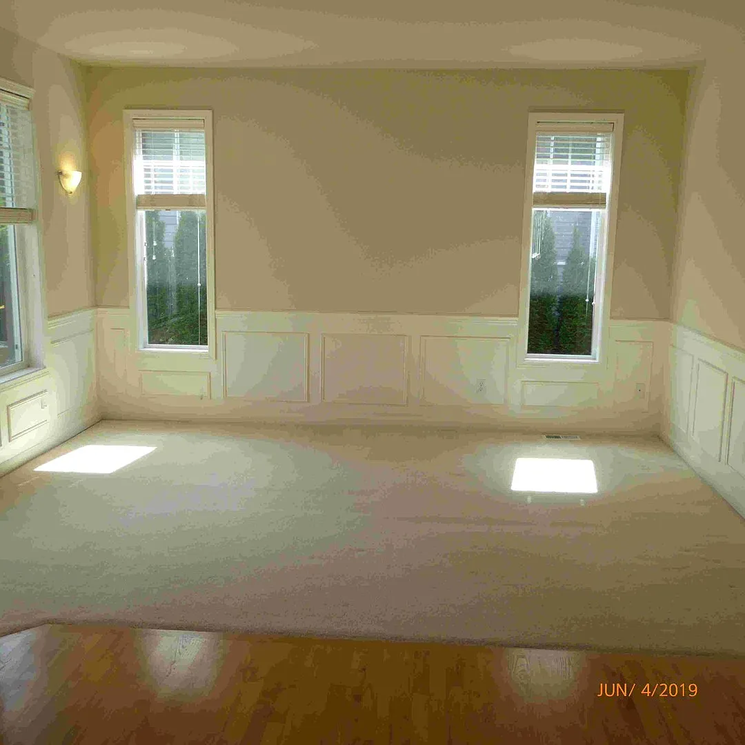 Beautiful 4 Bed 3 Bath with Bonus Room Home in Convenient Location in Lynnwood. — Photo 2
