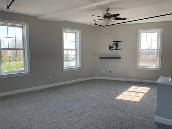93 Clinton St Unit 3A, Delaware City, DE 19706