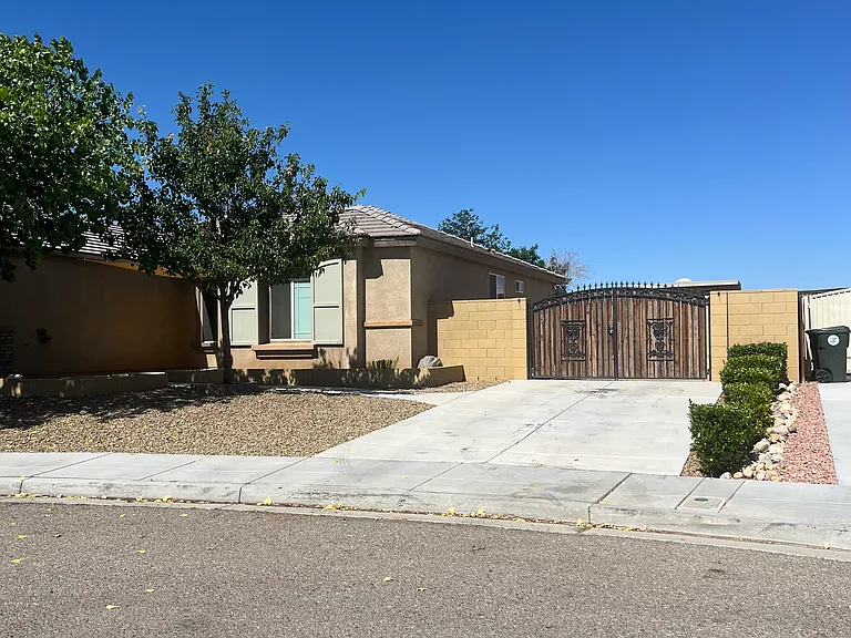 15644 Red Oak Way — Photo 2