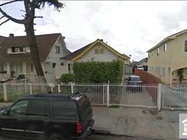 140 W 42nd Pl, Los Angeles, CA 90037