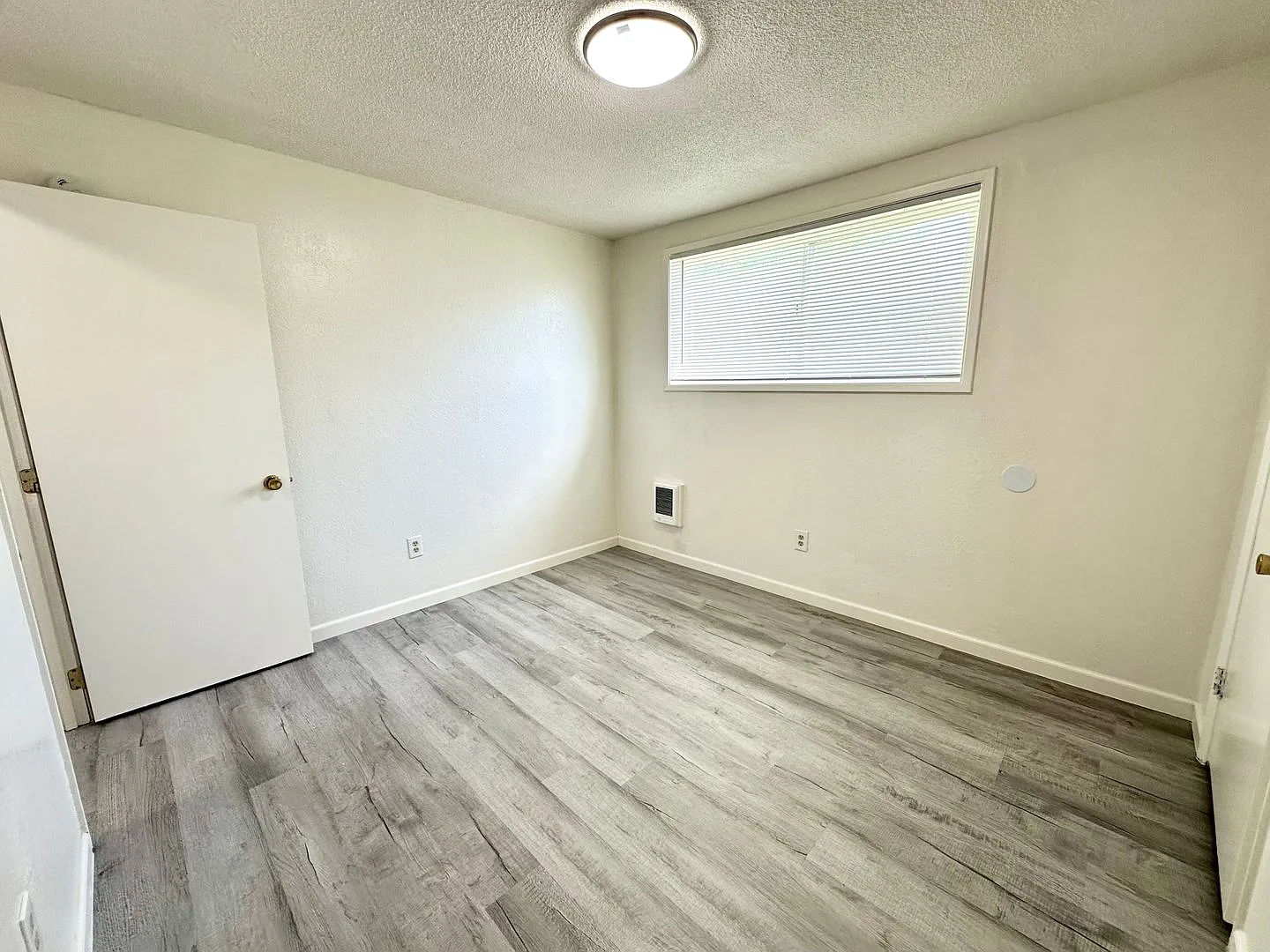 Mt. Stuart Apartments — Photo 3