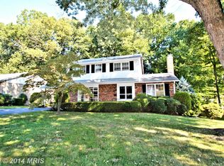 9804 Laurel St, Fairfax, VA 22032