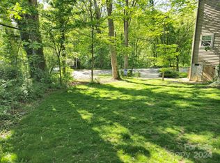 99999 Craig Cir, Asheville, NC 28805